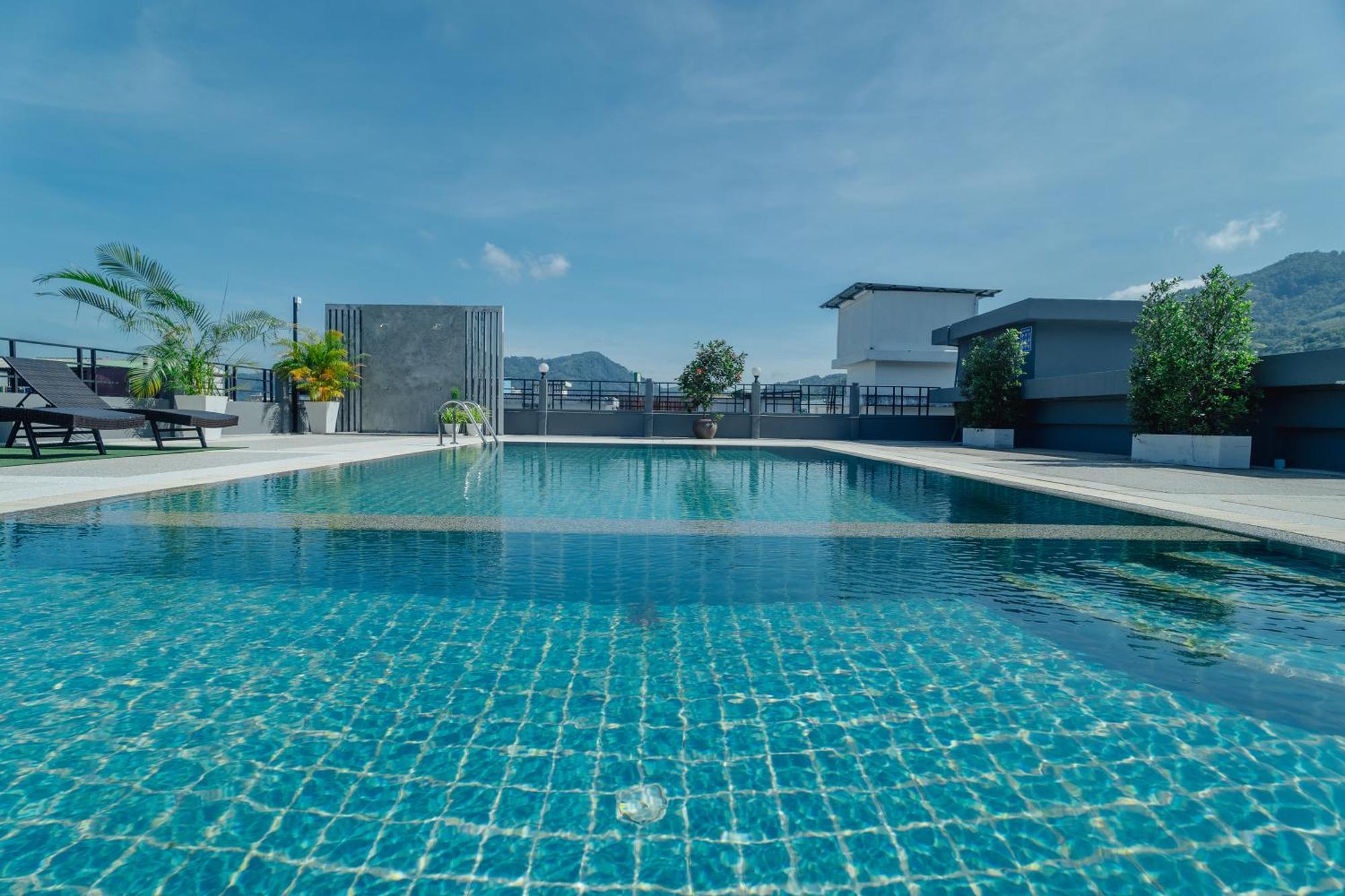 Di Yana Patong Hotel Exterior foto