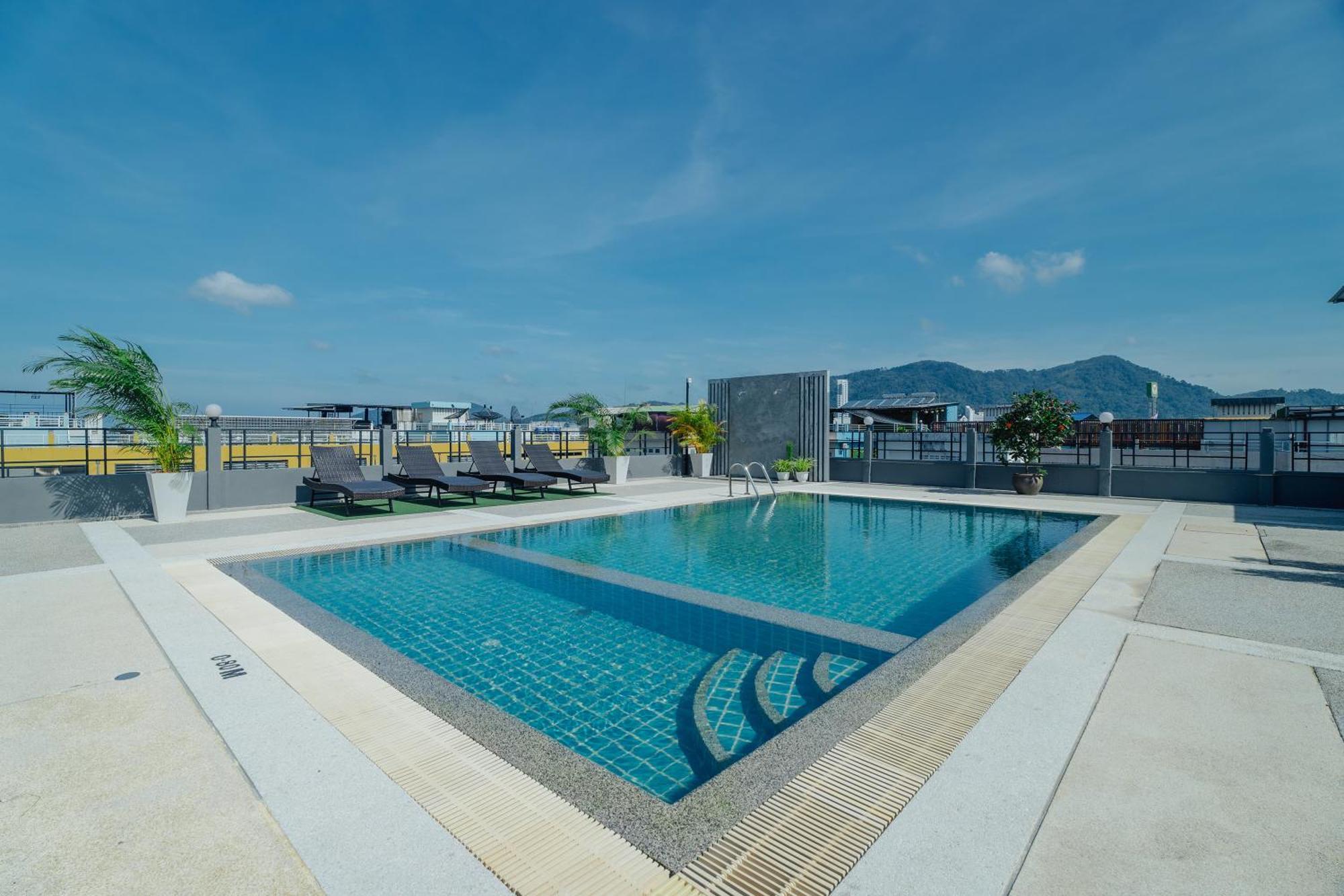 Di Yana Patong Hotel Exterior foto